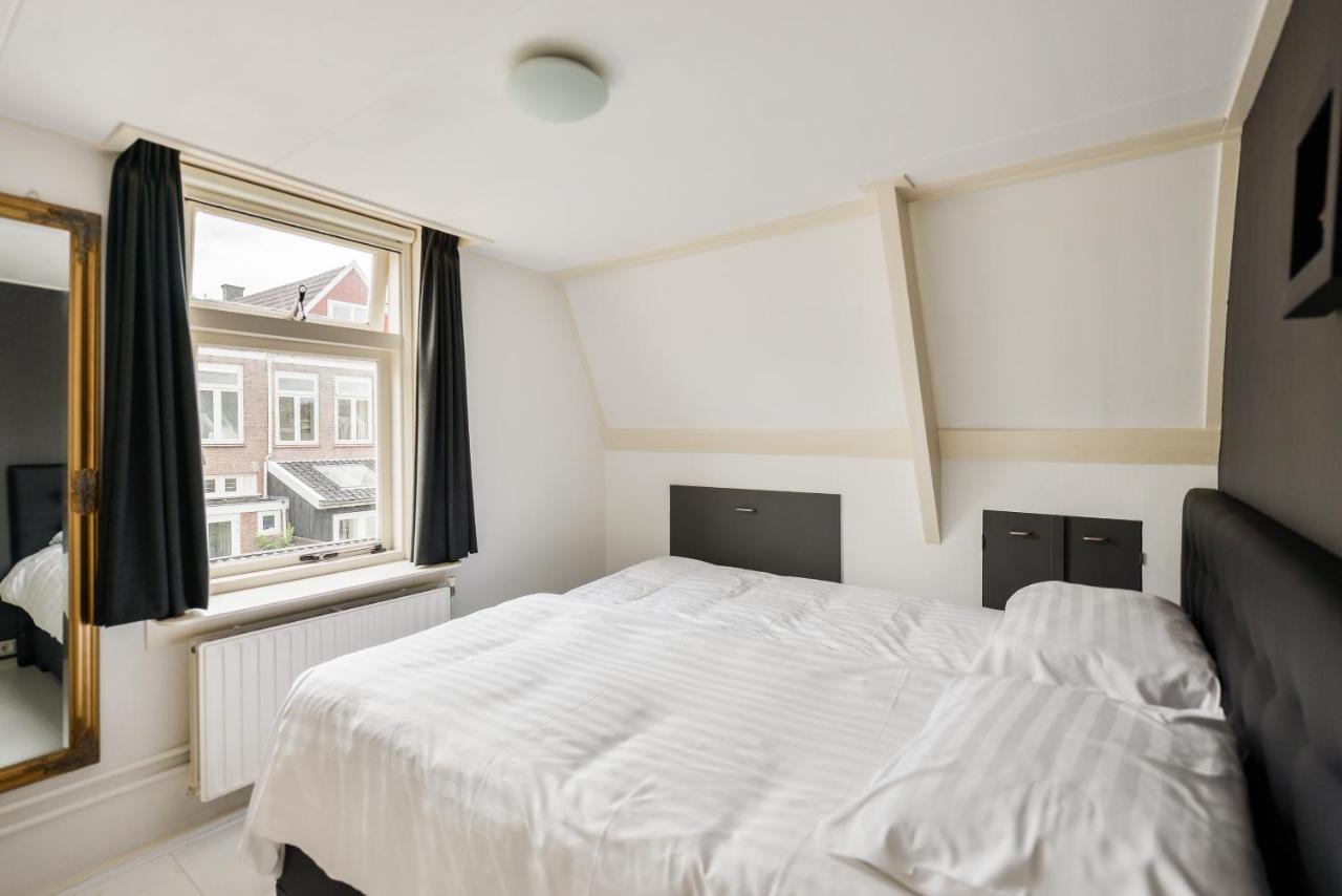 Large Family House Near Station, A'Dam And Bergen Apartment Alkmaar Bagian luar foto