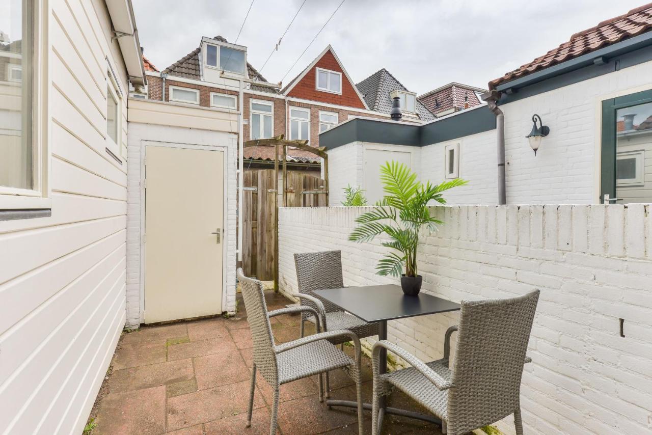Large Family House Near Station, A'Dam And Bergen Apartment Alkmaar Bagian luar foto